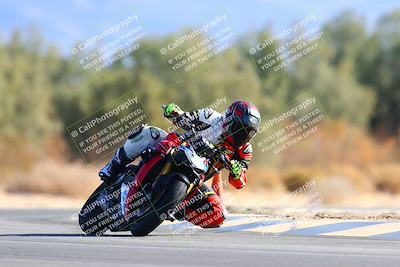 media/Jan-08-2022-SoCal Trackdays (Sat) [[1ec2777125]]/Turn 7 (1035am)/